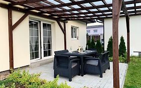 Luxe Bungalow,20Min Prague City Centr,5Min Airport